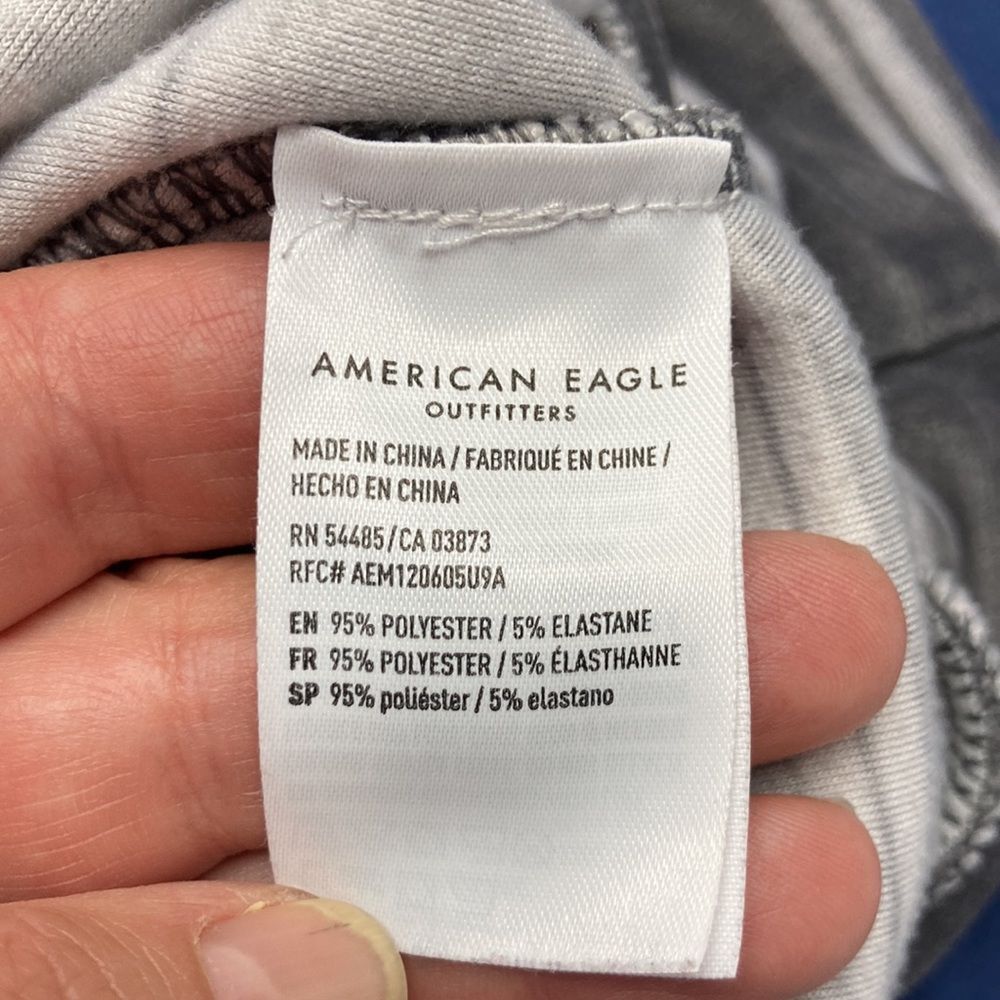 American Eagle Gray and White Striped Velour Hoodie SZ M Kangaroo Pocket - Picture 11 of 13